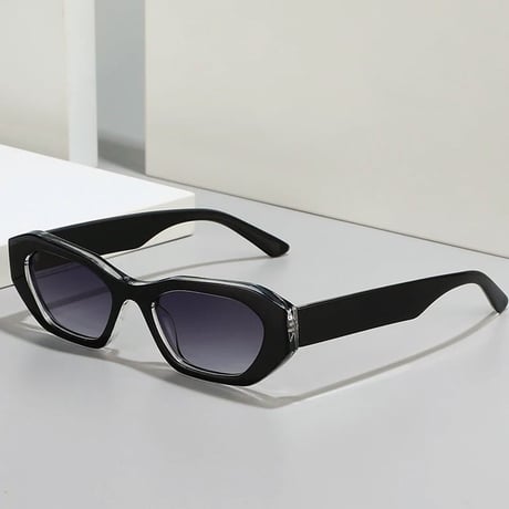 【 Select 】Vintage Irregular Cat Eye Sunglasses (Black/Grey)