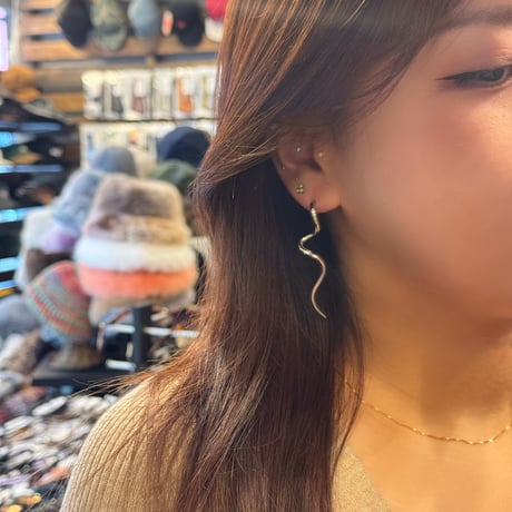 2501PR0745 / long wave twist pierce（Silver）
