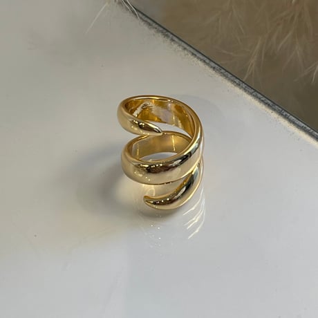 2405RG0465 / Twine around design ring（Gold）
