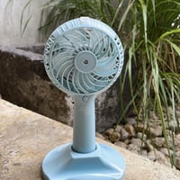 23SSGS001 / mist handy fan（Sax）