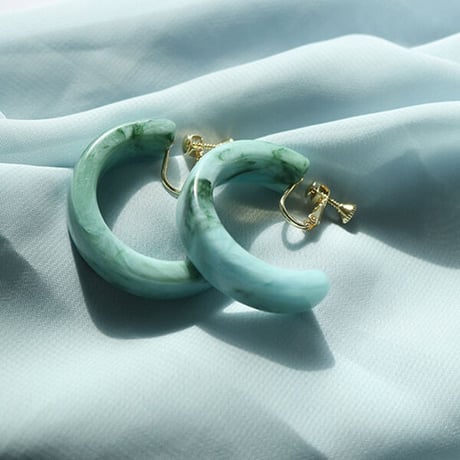 Acrylic Ear Hoop Clips L Earrings（Marble Brown） /  2102_ER041