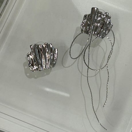 2304PR0556 / metal asymmetry irregular Pierce（Silver）