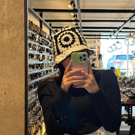2505HW0088(S) / Crochet Flower Knit Hat（White）