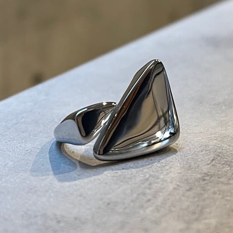 2503RG0590 / Asymmetry triangle design ring（Silver）