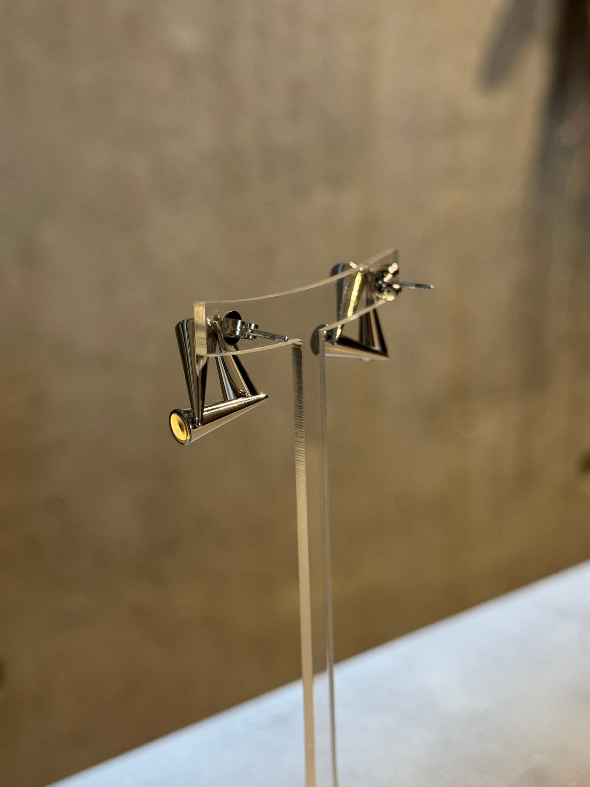 2508PR0798 / drop triangle pierce（Silver） | Ca