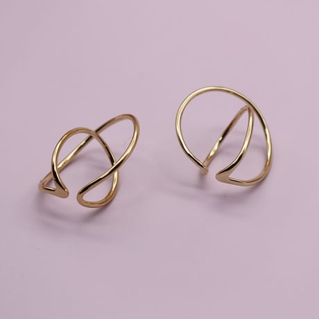 Metal Distortion Clip Earcuff （Gold/left） / EC057