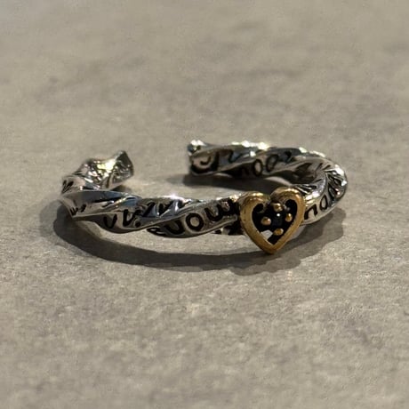 2502RG0580 / Heart twist design ring（Silver）