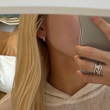 2506PR0789 /  Knot stone hoop pierce（Silver）