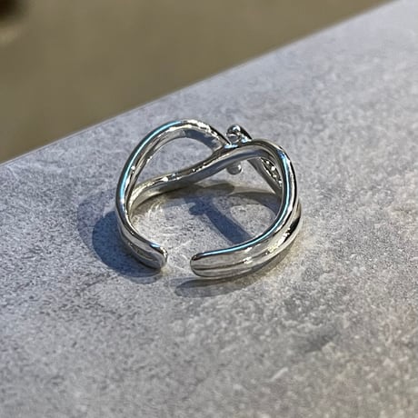 2602RG0740 / Double line twist Ring（Silver）
