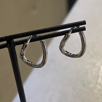 2510PR0816 / Twist oval hoop Pierce（Silver）