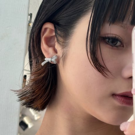 2606PR0847 / Glitter Knot Ribbon pierce（Silver）