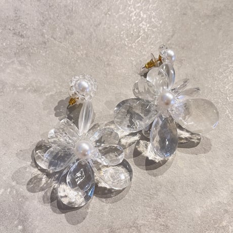 Clear flower center pearl pierce（Clear）/ 2210_PR0513