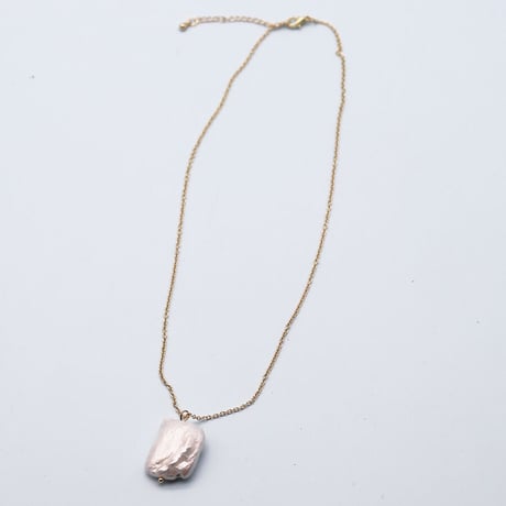 White Square Shape Pearl Necklace（Gold）  / 2106-NC067