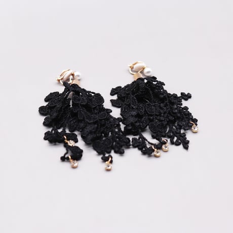 Hanging  Tassel  Flower Lace Earrings（Black） /  2112_ER091