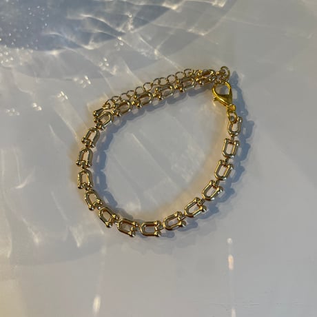 23AWBR006 / Mini U chain bracelet（Gold）