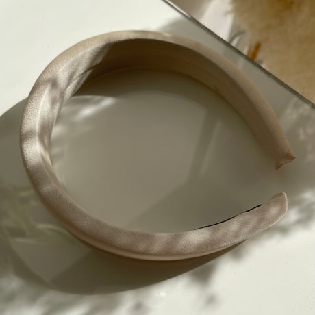 2401HA0047 / Volume satin headband（White）