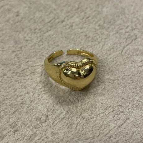2406RG0482 / Round heart motif ring（Gold)
