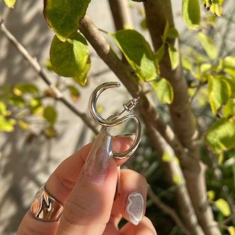 2301_PR0547 / Double Circle Twisted Pierce（SILVER）