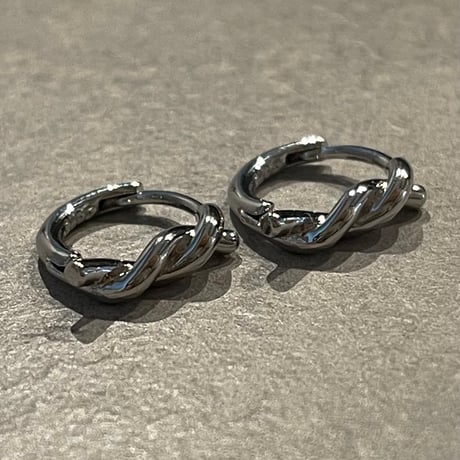 2503PR0763 / Mini knot hoop Pierce（Silver）