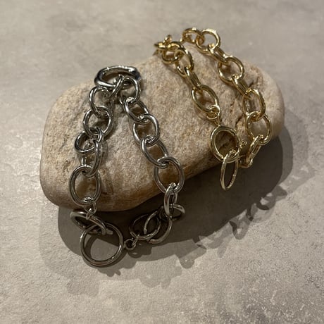 2402BR0028 / Metal Nuance Otipe Chain Bracelet（Gold）
