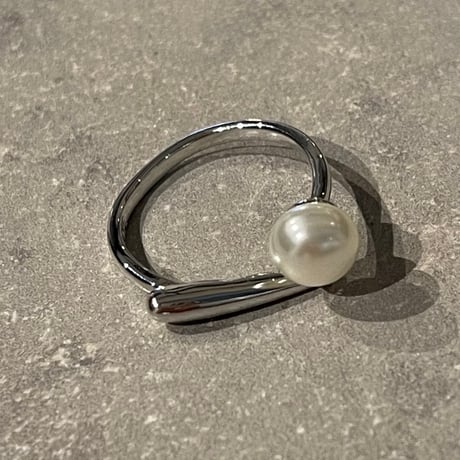 2410RG0525 / Asymmetry pearl bar ring（Silver）