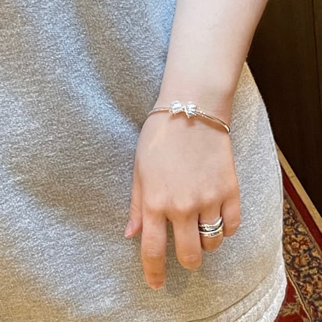 2501BR0065 / Mini Ribbon motif Bangle（Silver）