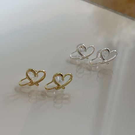 23AWER003  /  Twist heart mini Clip Earrings（Gold）