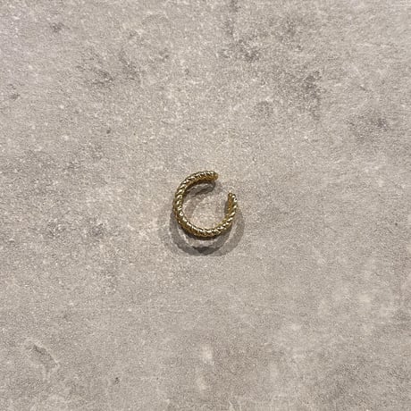 23SSEC005 / Twist double line mini Ear Cuff（Gold）