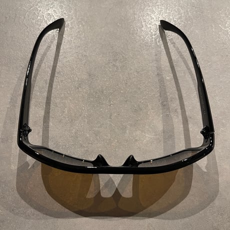 SE24SG_CA004 / Wrap around Sunglasses (Black/Brown)