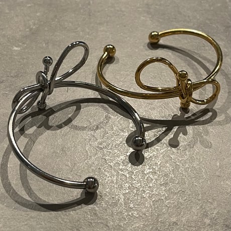 2502BR0068 / Bow knot bangle（Silver）