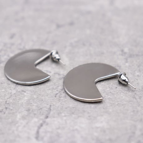 Metal Crescent circle Round pierce（Silver）/  2103_PR094