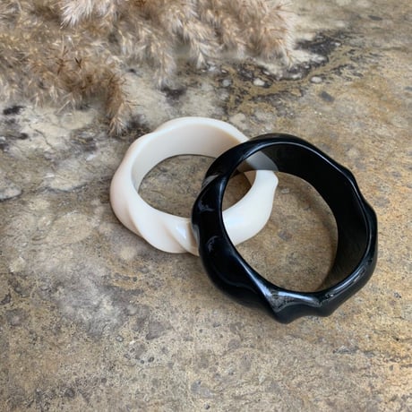 Acrylic  Bangle（Black）/ 2106-BR069