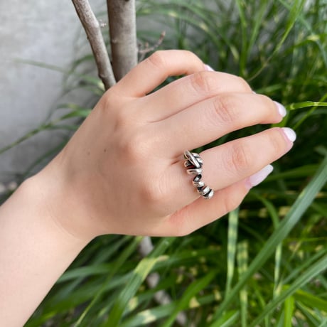 2406RG0493 / Irregular spiral design ring（Silver）