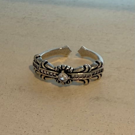2606RG0800 / Zirconia cross ring（Silver）
