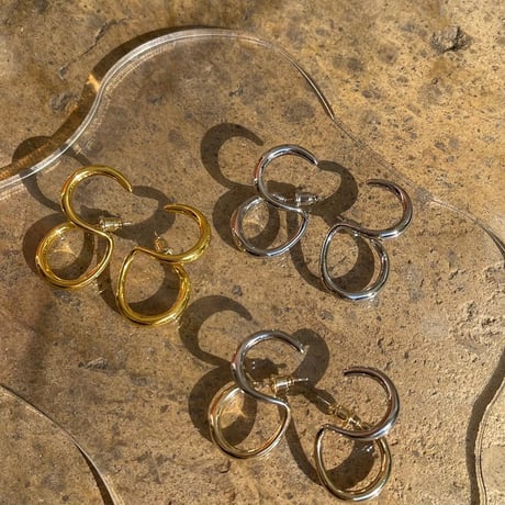 2301_PR0547 / Double Circle Twisted Pierce（SILVER）