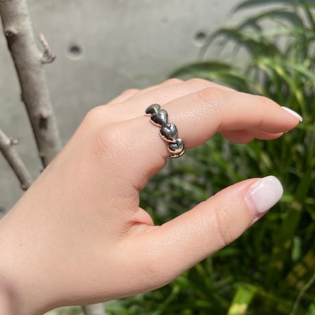2406RG0479 / Heart motif line ring（Silver)