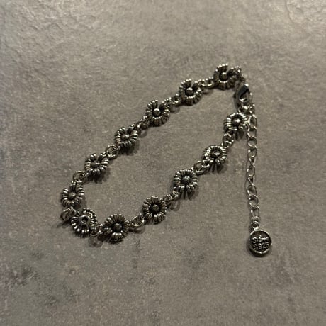 2505BR0085 / Daisy flower motif bracelet（silver）