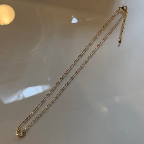 2605NC0393 / Horseshoe Necklace（Gold）