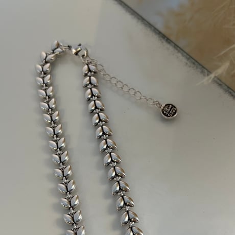 2404NC0244 / Leaf motif chain necklace（Silver）