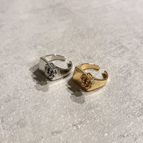 Side rose motif square ring（Gold） / 2210-RG0212