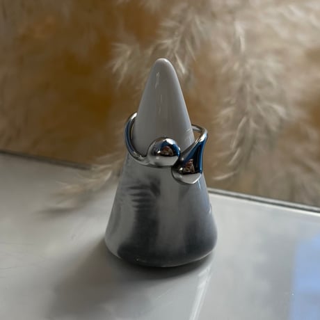 2403RG0424 / Plump drop twist ring（Silver）