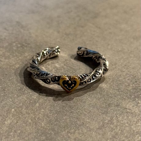 2502RG0580 / Heart twist design ring（Silver）