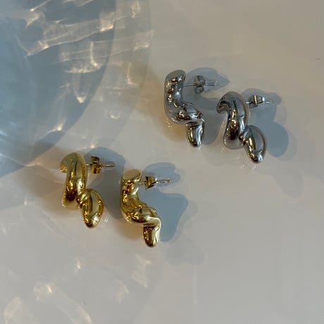 2311PR0605 / Volume twist Pierce（Gold）