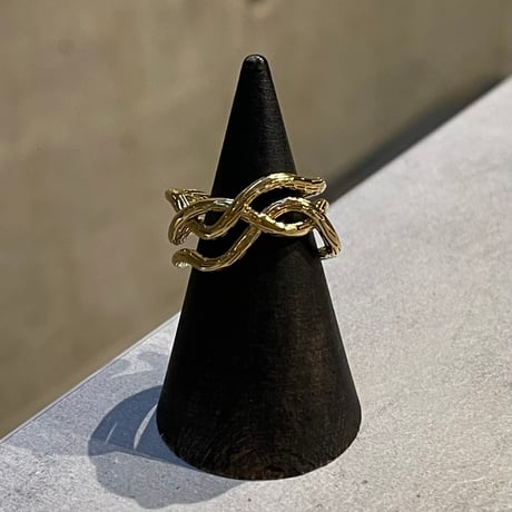 2505RG0619 / Craft wave line ring（Gold）