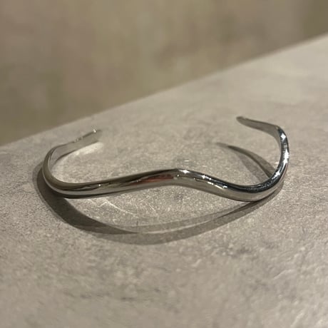 2511BR0107 / Wave Bangle（Silver）