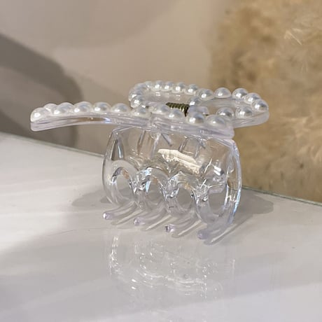 2309HA0029 / Pearl butterfly hair clip（Clear）