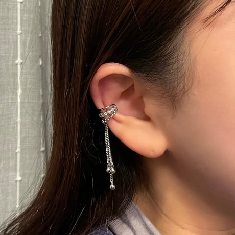 2402EC002 / Layer chain stone line Ear Cuff（Silver）
