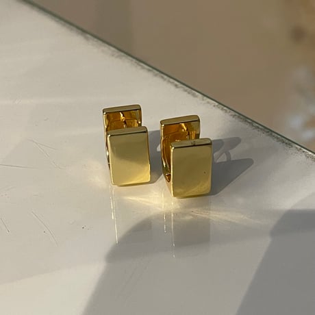 2401PR0640 / Square hoop Pierce（Gold）