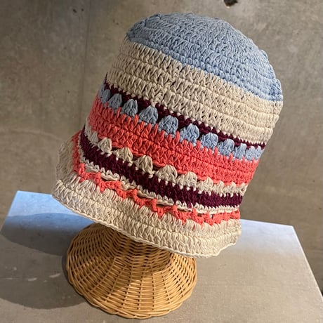 2504HW0081(S) / Contrast color knit bucket hat（White）