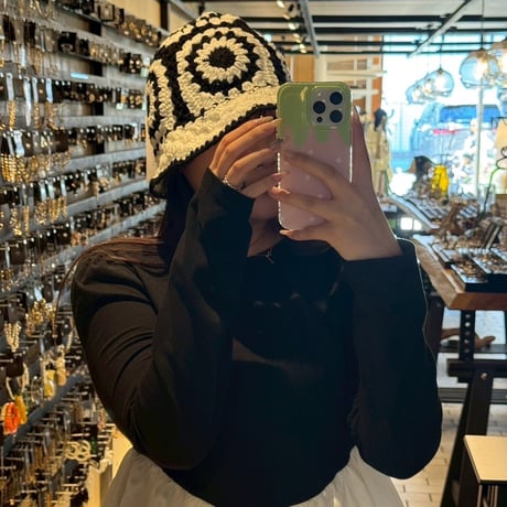 2505HW0088(S) / Crochet Flower Knit Hat（Black）